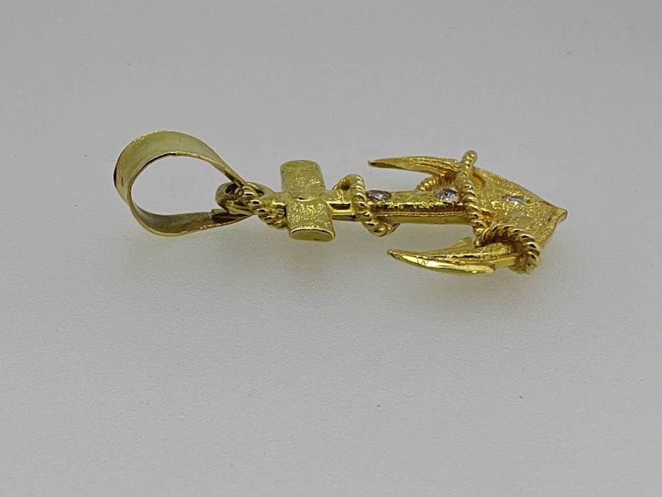Pandantiv ancora aur 18k 8.86gr (r)