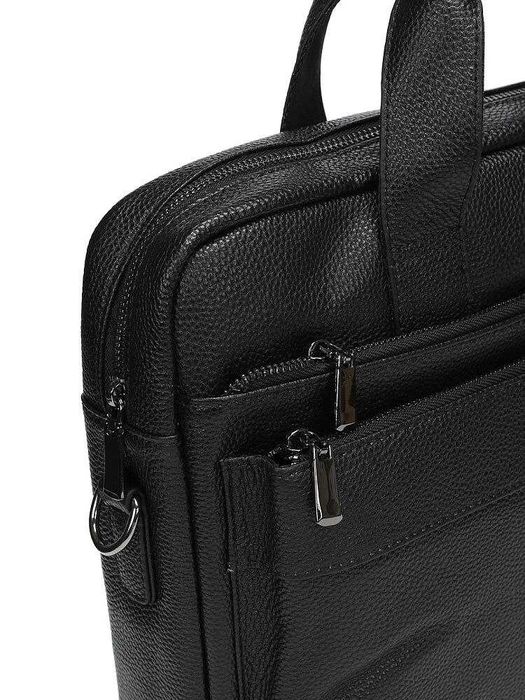 Сумка для ноутбука из натуральной кожи.