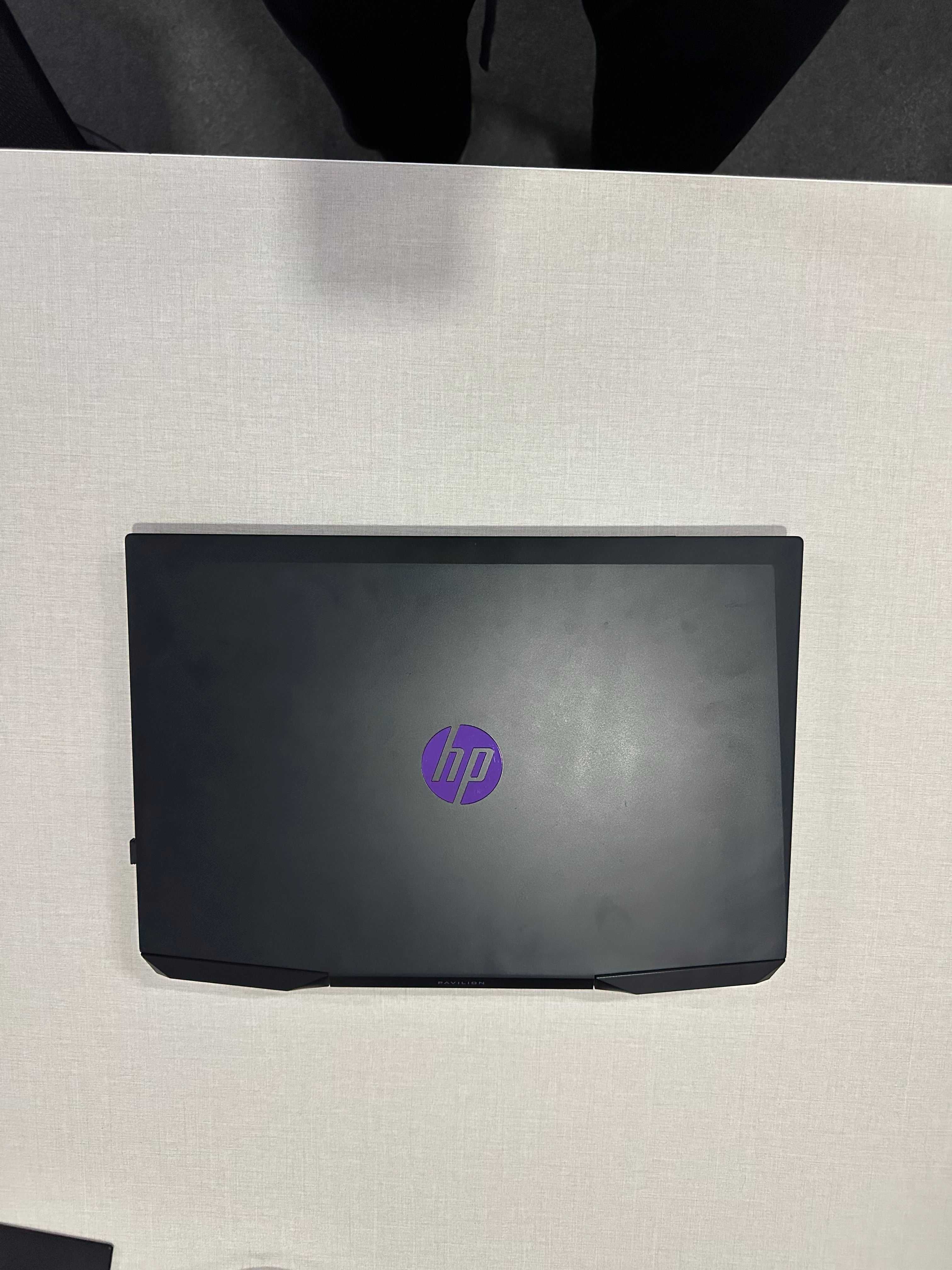 Pul topar HP Pavilon Gaming Laptop sotiladi)