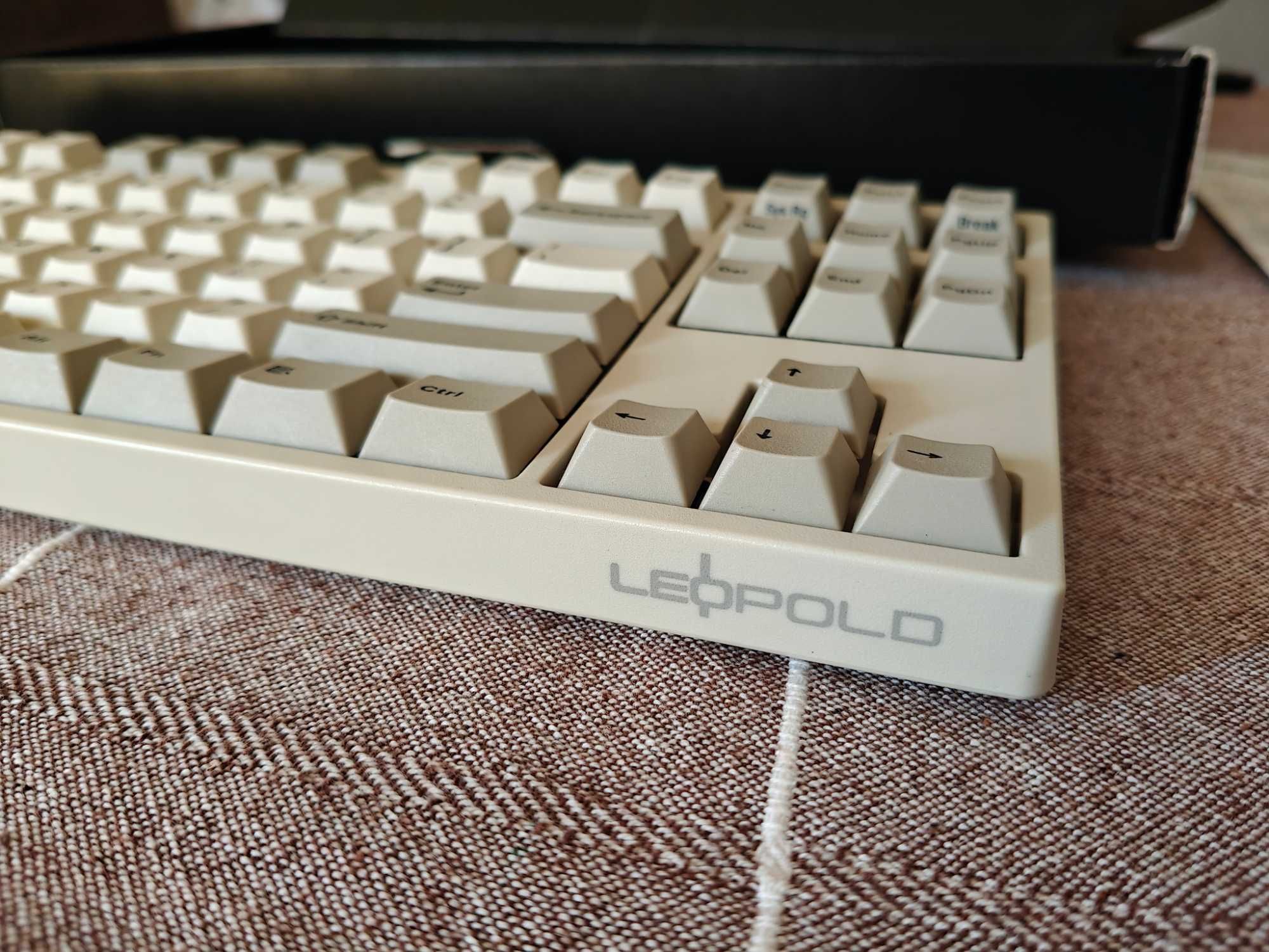 Геймърска механична клавиатура Leopold FC750R PD