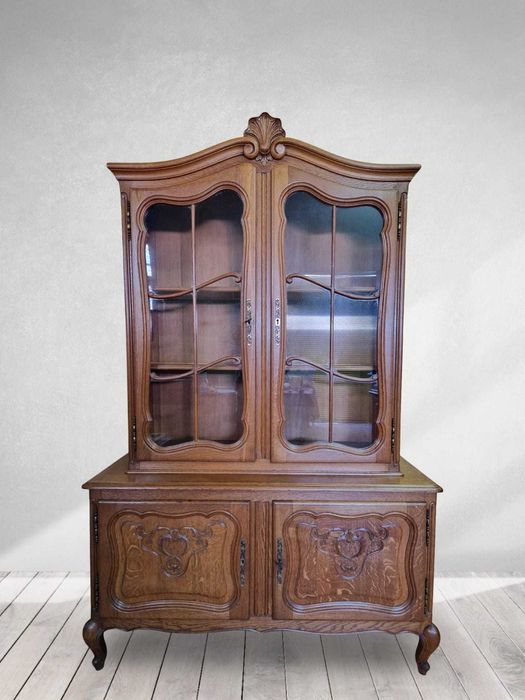 Контрабюфет дресоар от дъбов масив в стил "Луи XV"