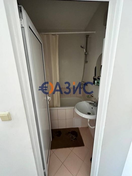 Продава се Едностаен апартамент в к.к. Слънчев бряг - 36 кв.м за 1139 €/кв.м - Снимка #8