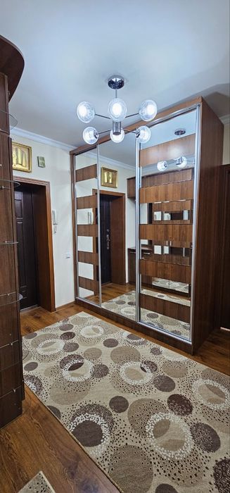 2 хонали квартира сотилади ва арендага