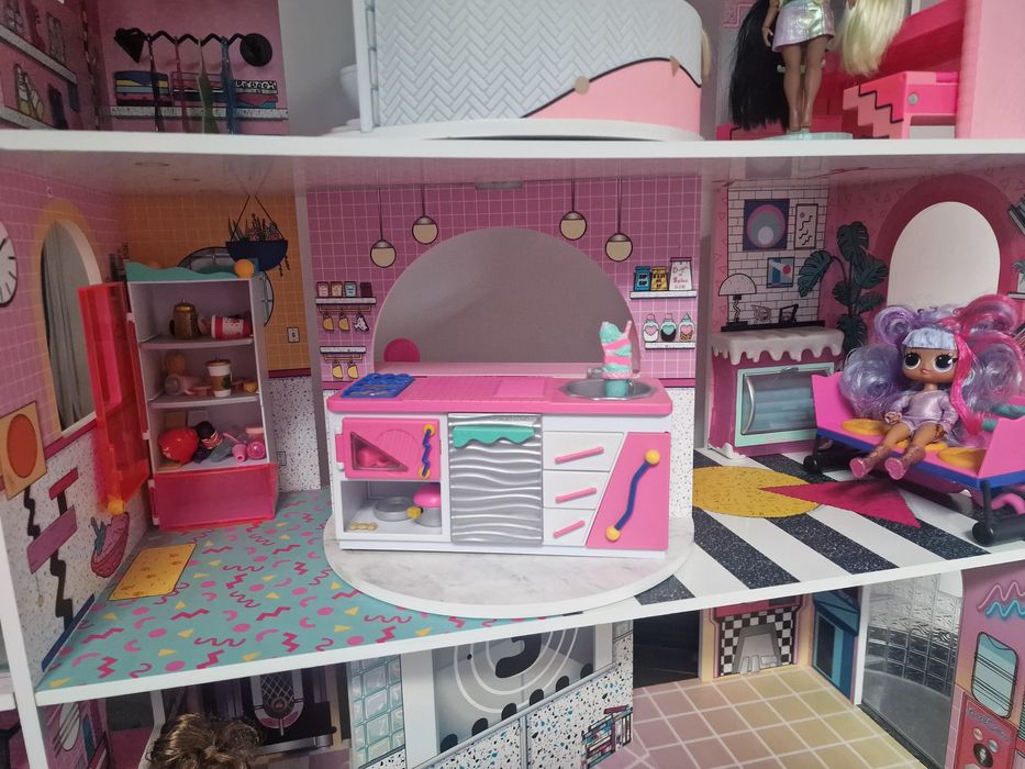 Casuta lol cu tot cu papusi