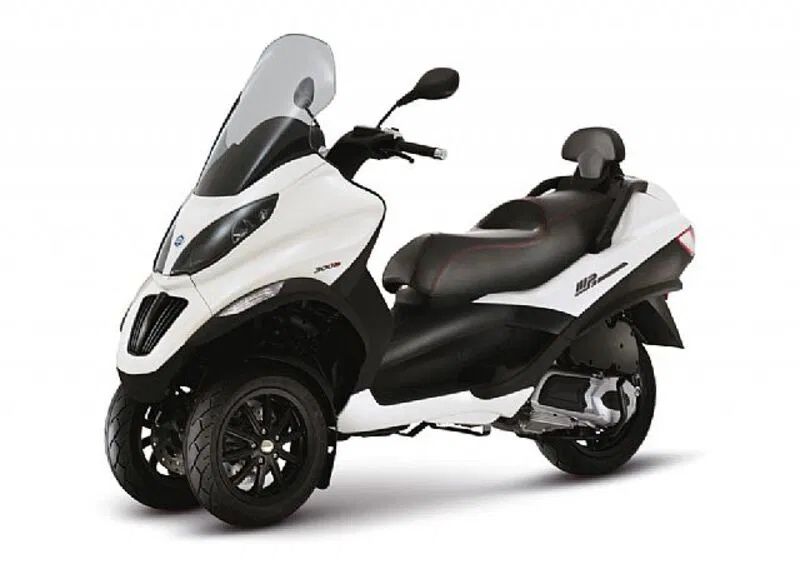 Piaggio MP3 на части