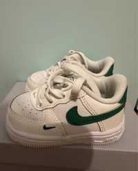 Vand adidasi copii nike air force 1, marime 18,5- pret 140 lei