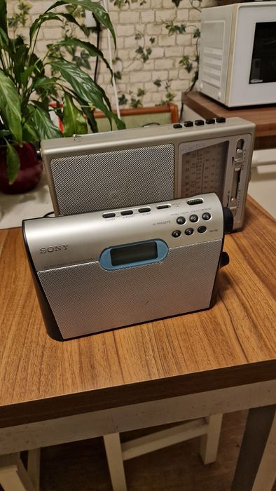 Radio Sony si Grundig,necesita reparate