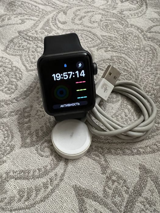 Продам часы Apple watch series 3