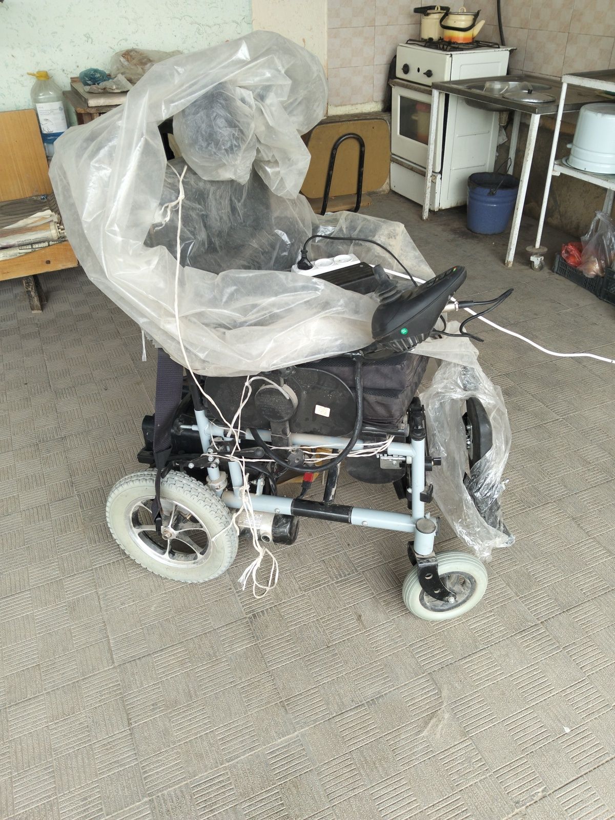 Продам инвалидную коляску