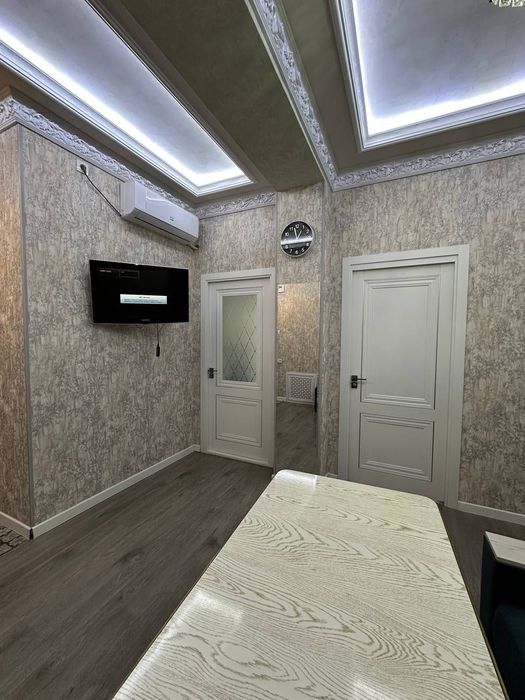 Kvartira sotiladi 72 kv