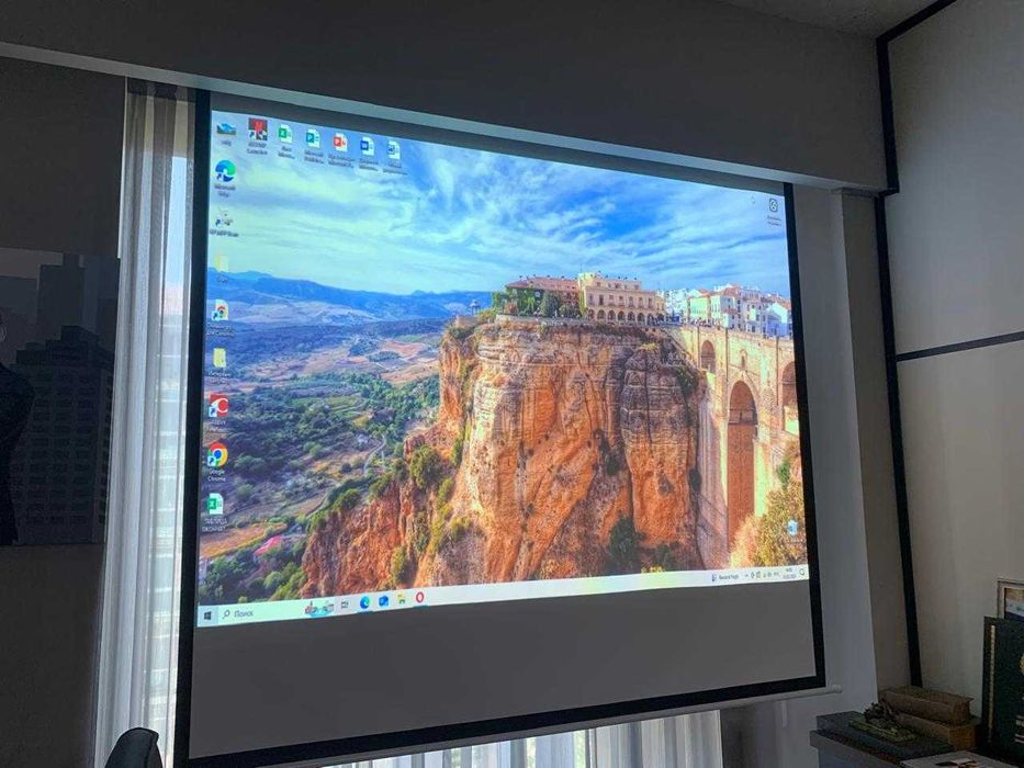 Экран для проектора