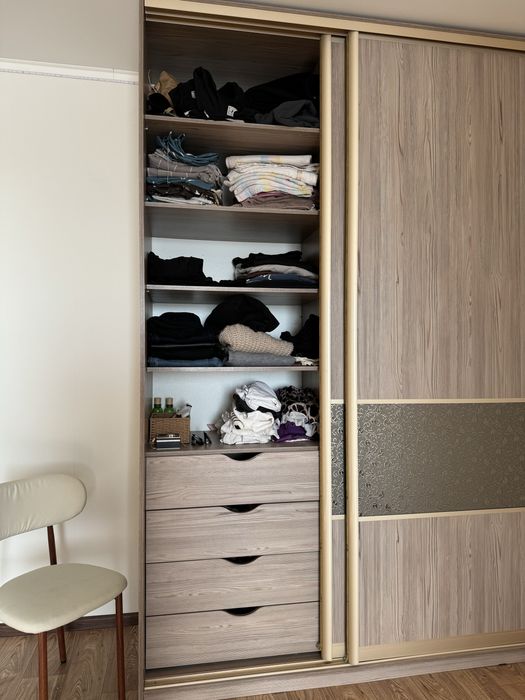 Продам шкаф-купе