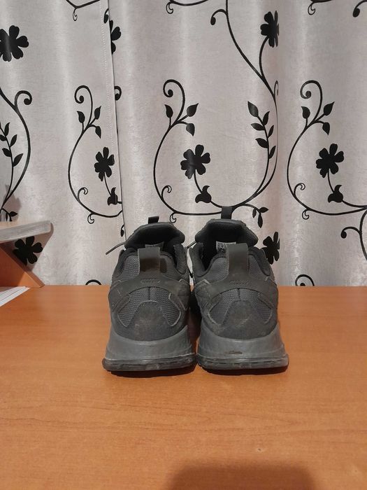 Vand adidași ADIDAS