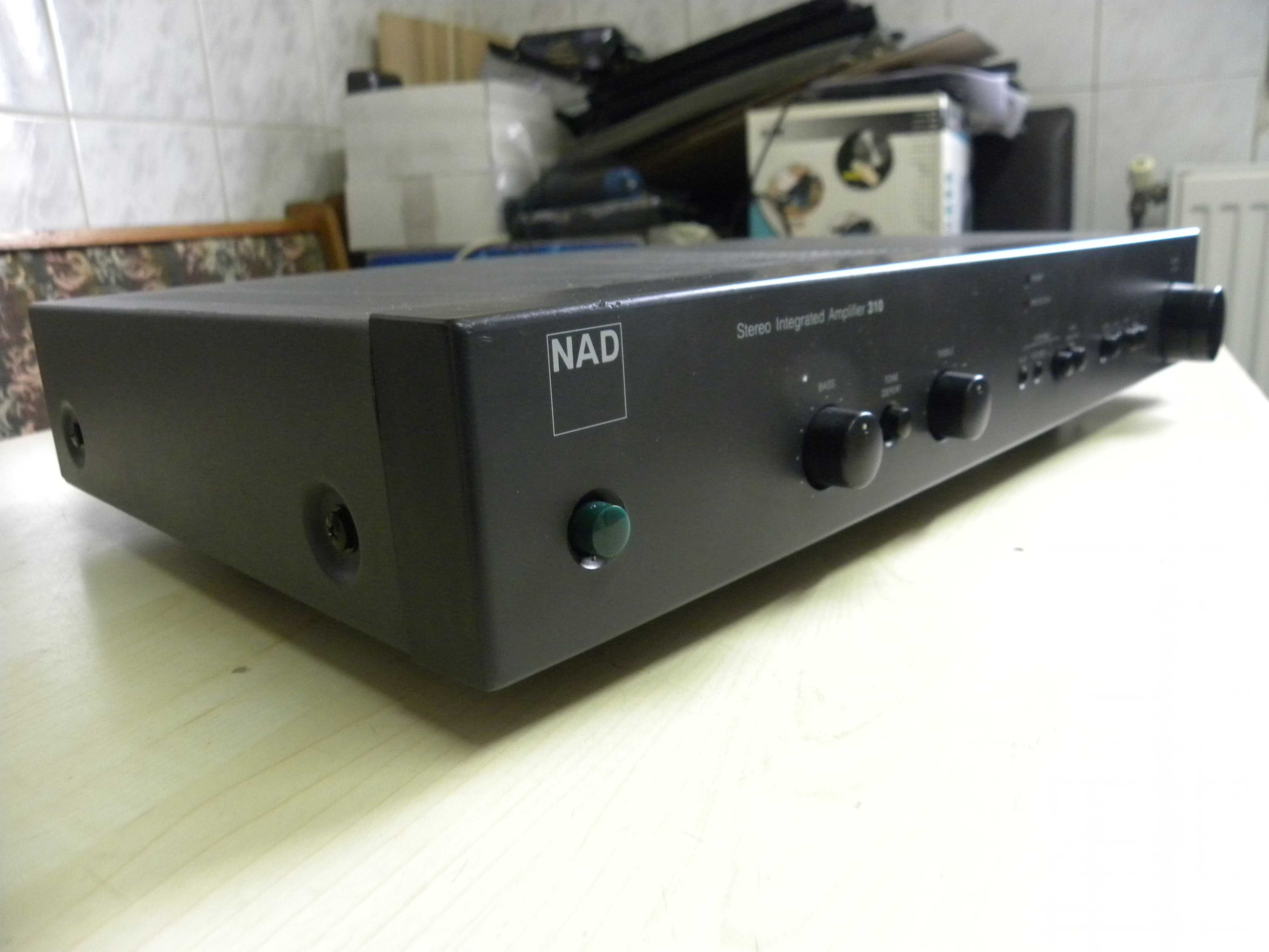 Vintage NAD 310 integrated amplifier (1994)