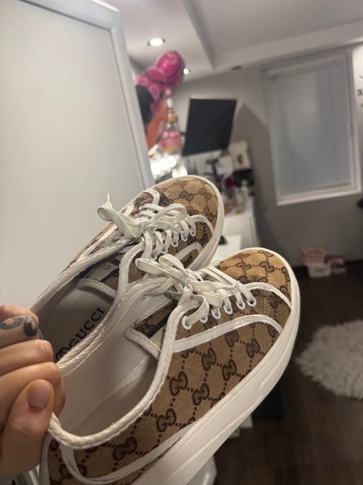 Маратонки 40 номер