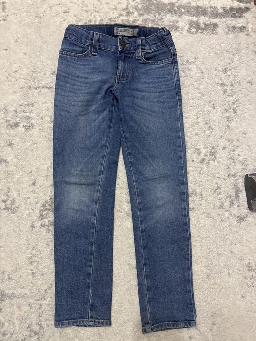 Джинсы на мальчика 9-10 лет