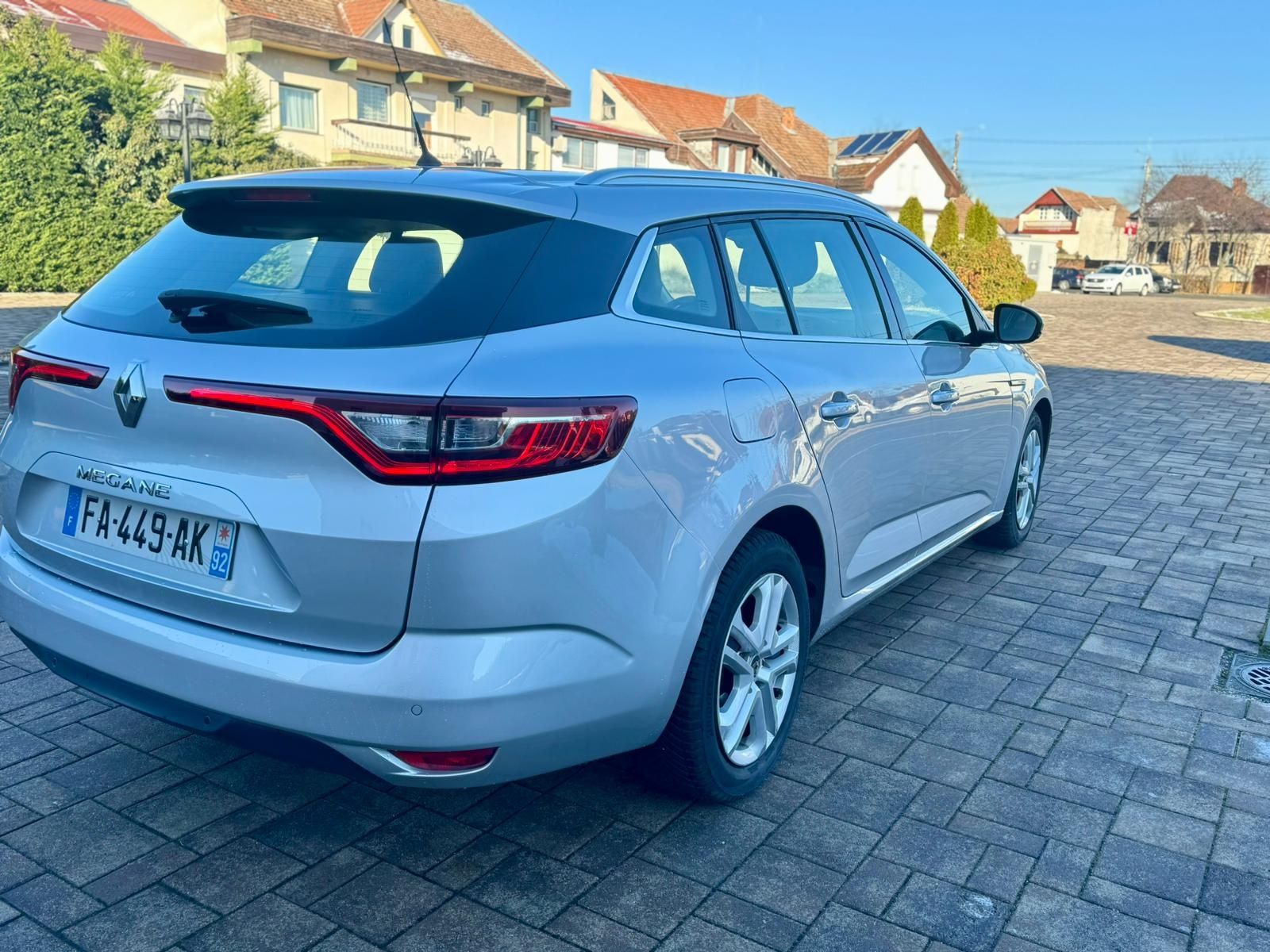 Renault Mégane 1,5 auto pentru pretențioși!