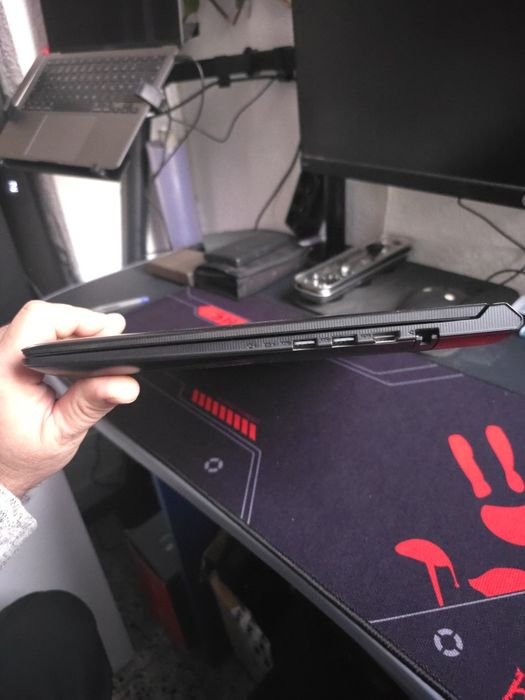 Lenovo IdeaPad 700, i5, 8gb рам, 2T
