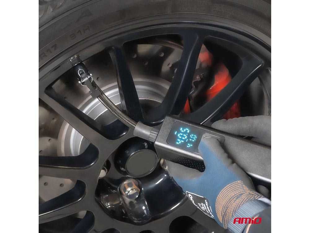 Автомобилен компресор AMIO  с лед дисплей 12v 100w