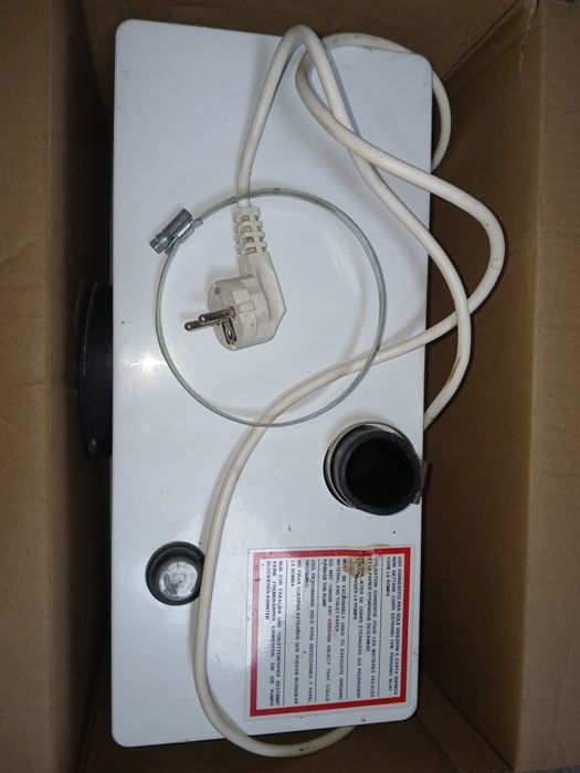 Pompa cu tocator pentru wc