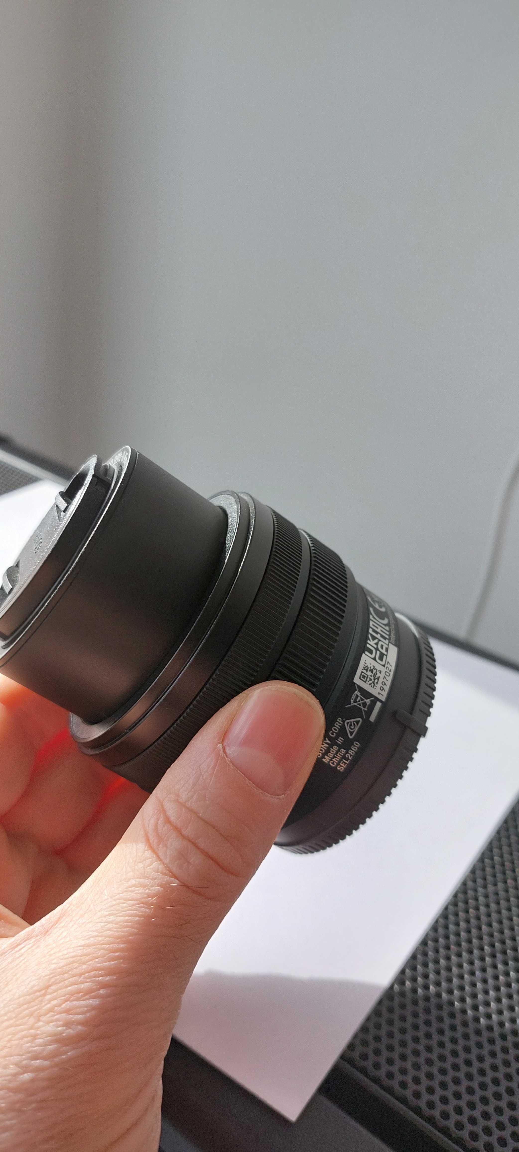 Obiectiv Sony 28-60 f4-5.6 full frame