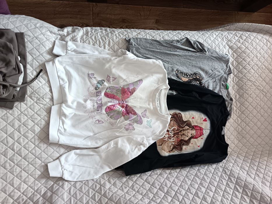 Дрехи за момиче 9-10годишна