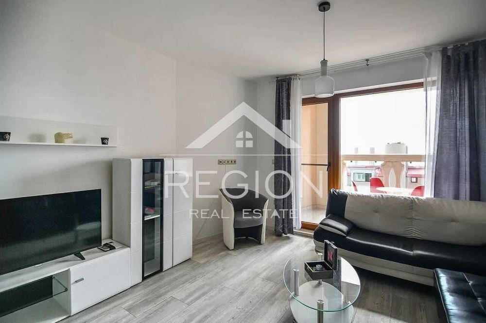 Дава се под наем Тристаен апартамент в к.к. Златни пясъци - 142 кв.м за 900 € - Снимка #1