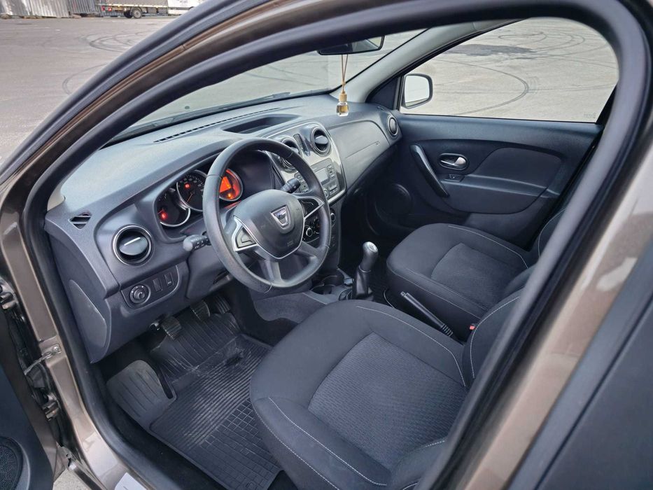 Dacia sandero 2019 - 0.9 tce - full option - euro 6