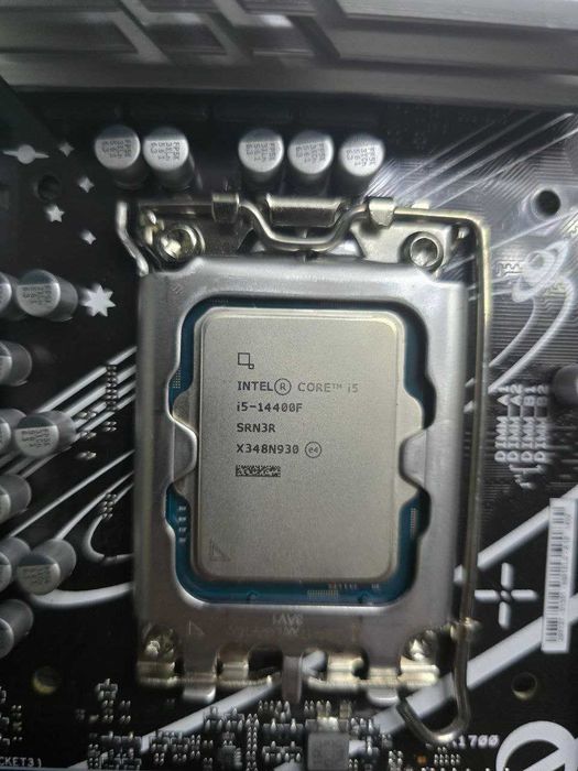 Процессор Intel Core i5 14400F