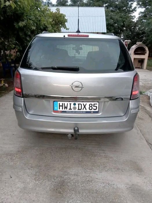 Opel Astra  2009