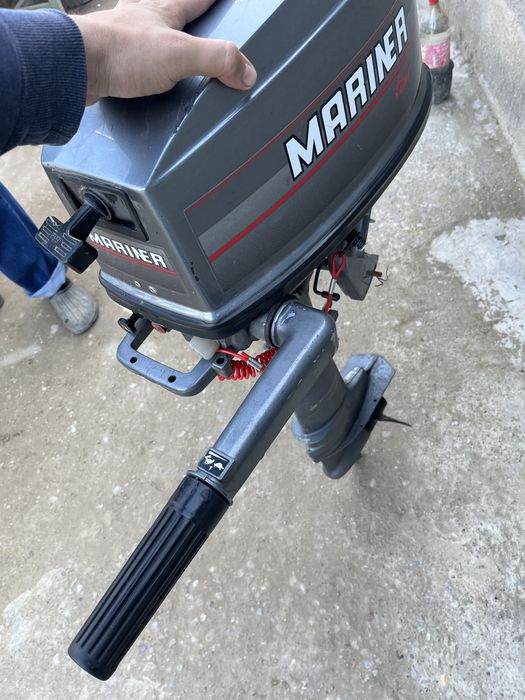 Vand motor mariner 4cai sau schimb +diferenta pe unu de 6cai
