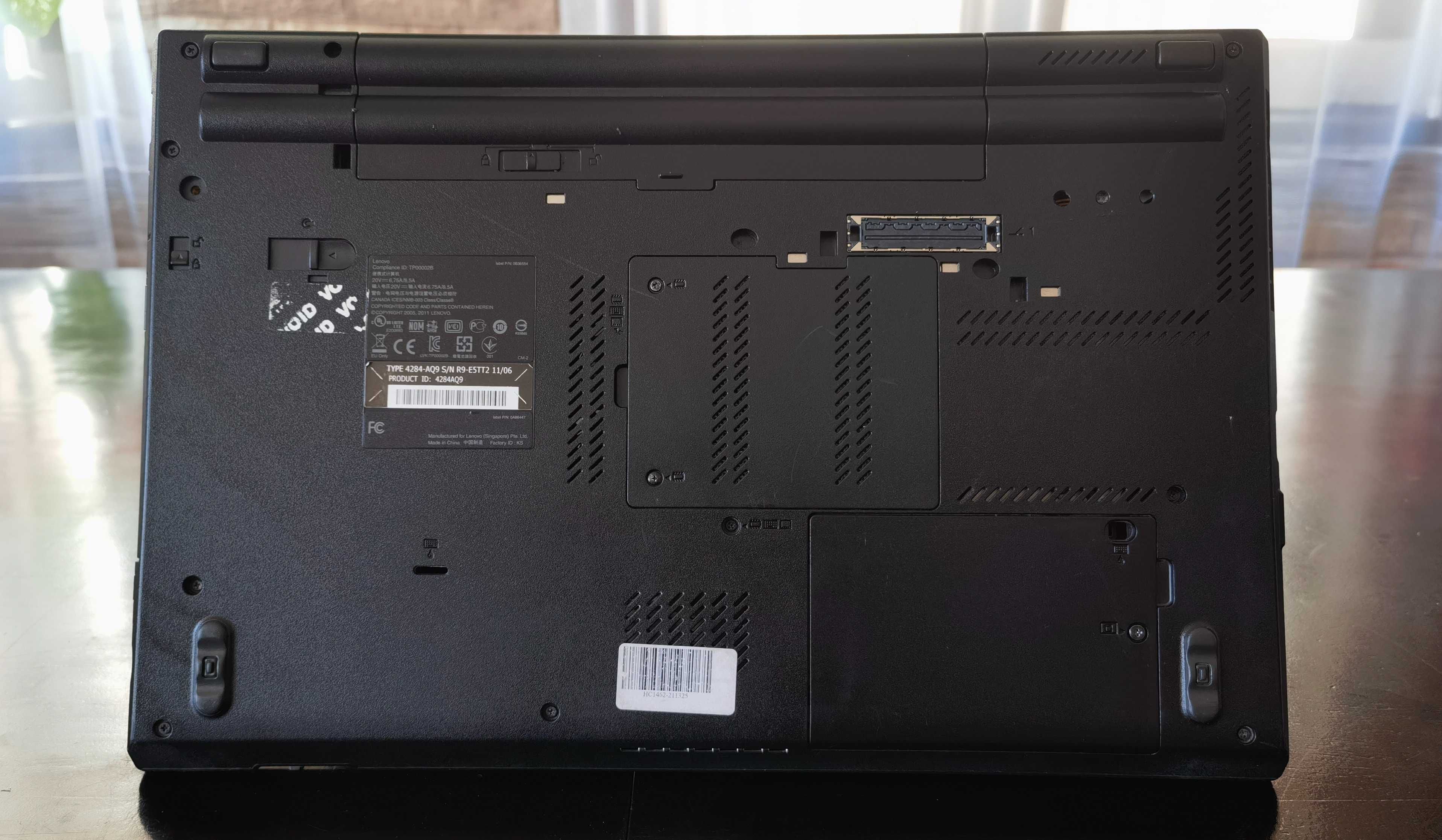 ThinkPad W520/IPS15.6сKамFullHD/8x2.2ghzТhr/8gb/ssd256/3ч.Бат/nVQuadro