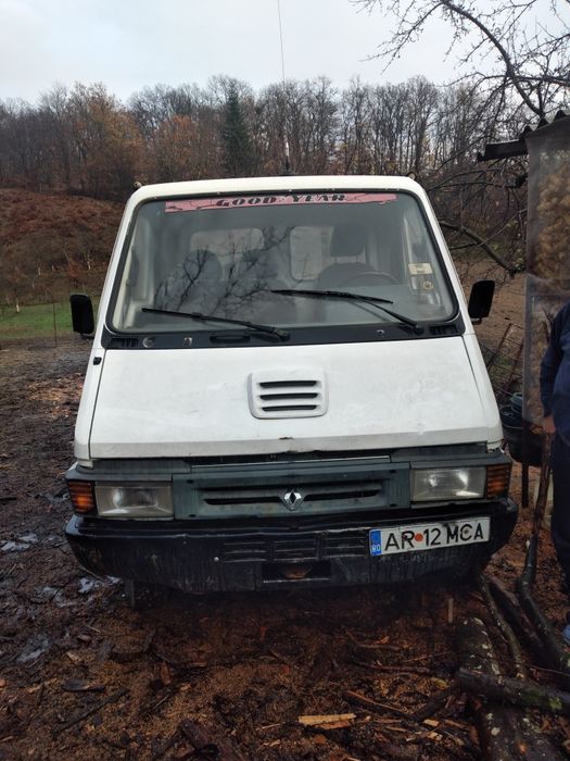 Vând camionetă cu basculare