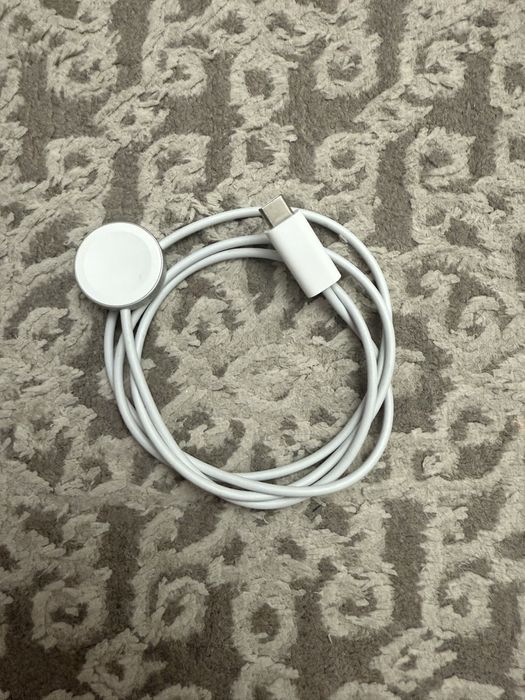 Зарядное устройство для смарт часов.