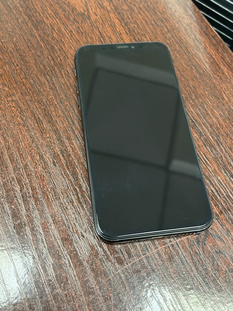 Iphone xs 256gb 100% батерия