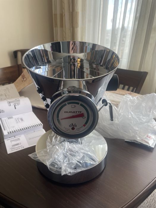 Кафемашина Bugatti “Diva”