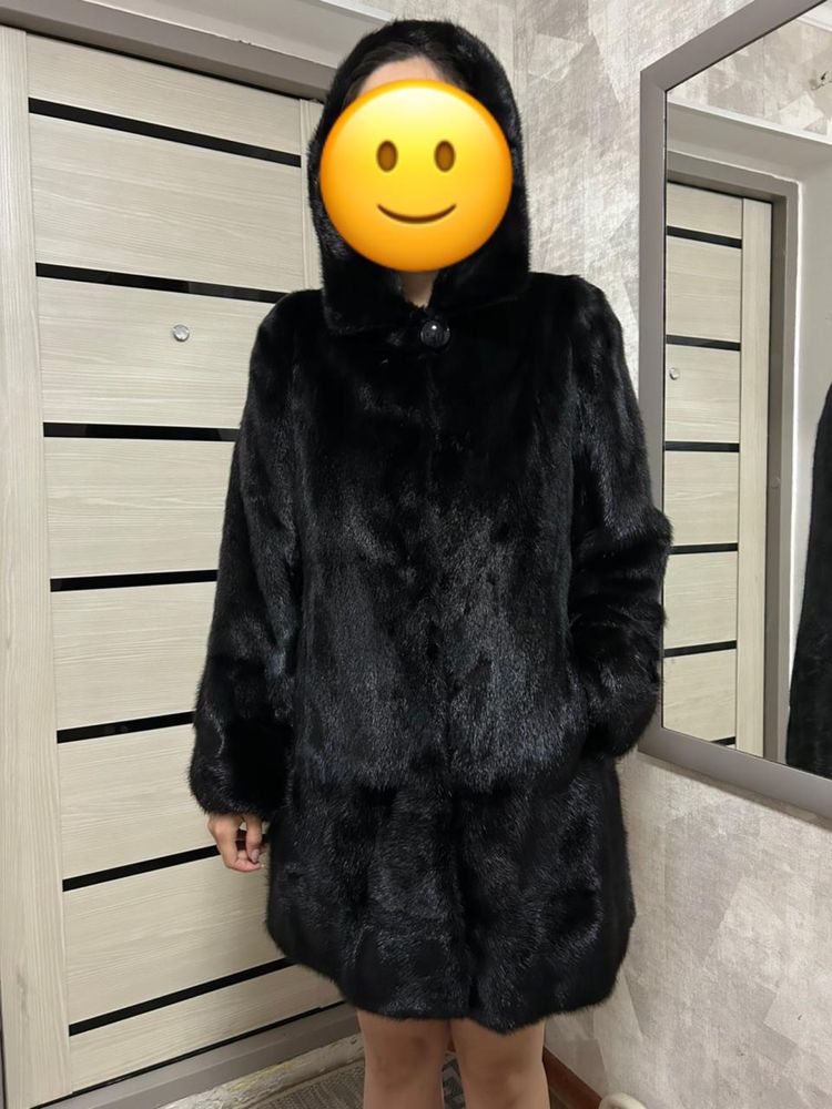 Продам норковую шубу