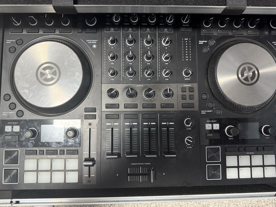 Traktor s4 mk3 + case protectie