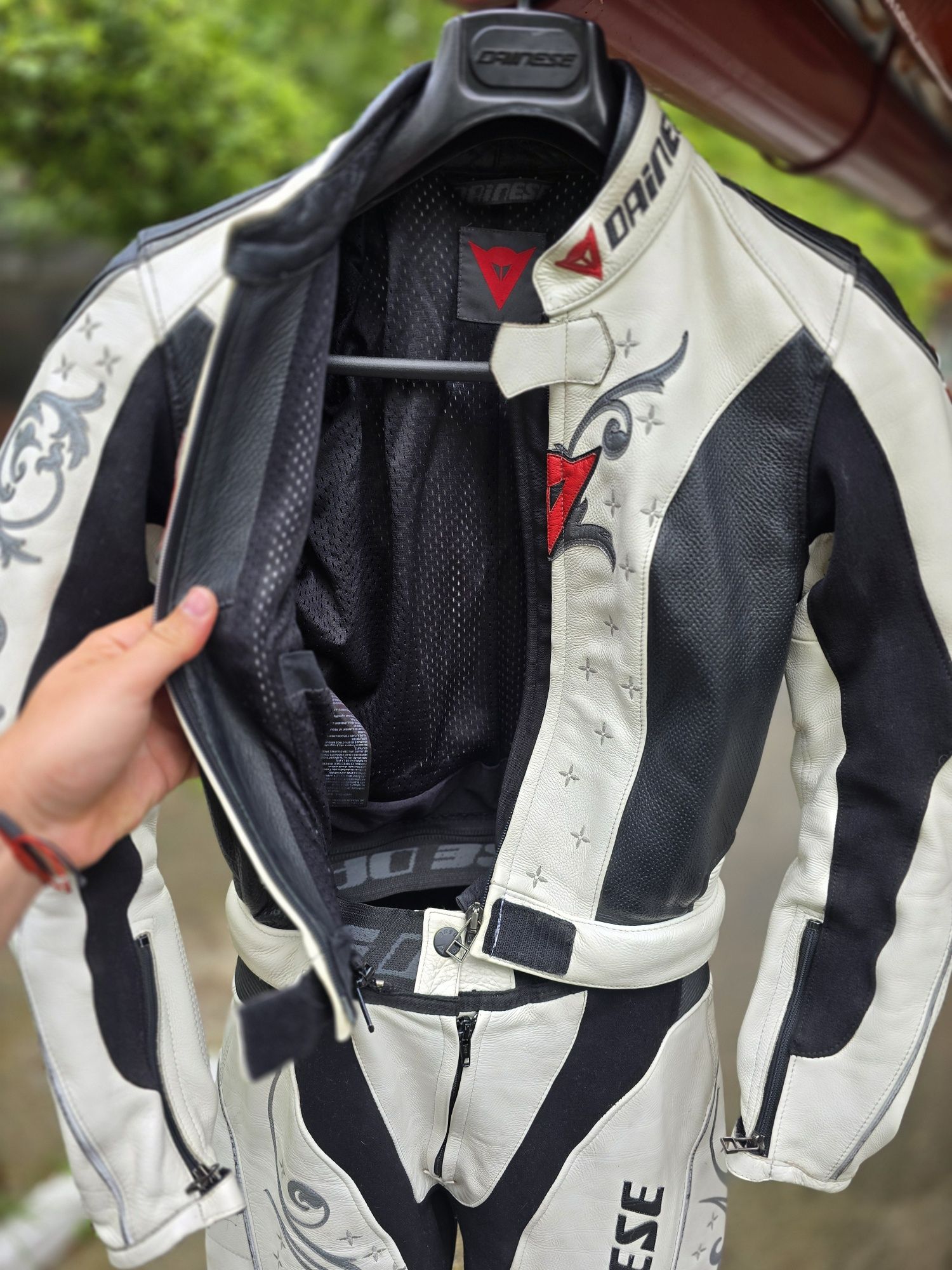 Costum moto piele DAINESE DAMA XS 34-36 premium alb