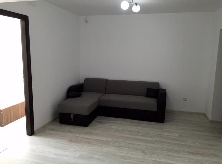 Inchiriez apartament central regim hotelier