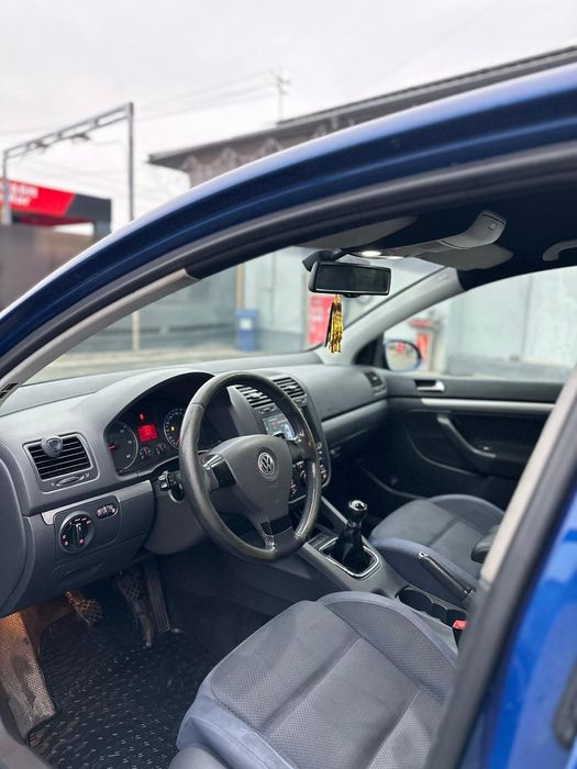 Vând golf 5 1.9TDI