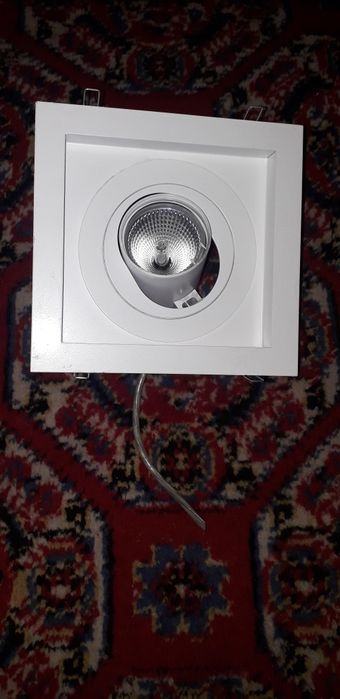 Lampă halogen incastrabila