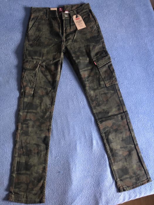 Blugi Levi’s baieti 16 ani