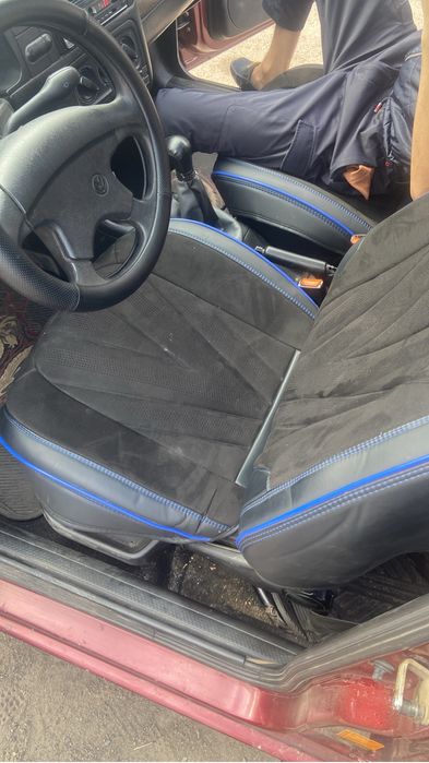 Продам чехлы (универсальные)