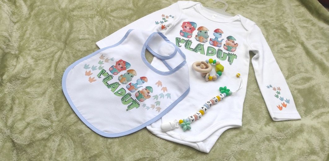 Set body personalizat și bavetă / set bebeluși personalizat/ cadou moț