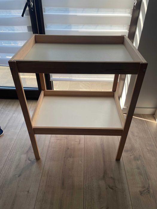 Masa de infasat copil