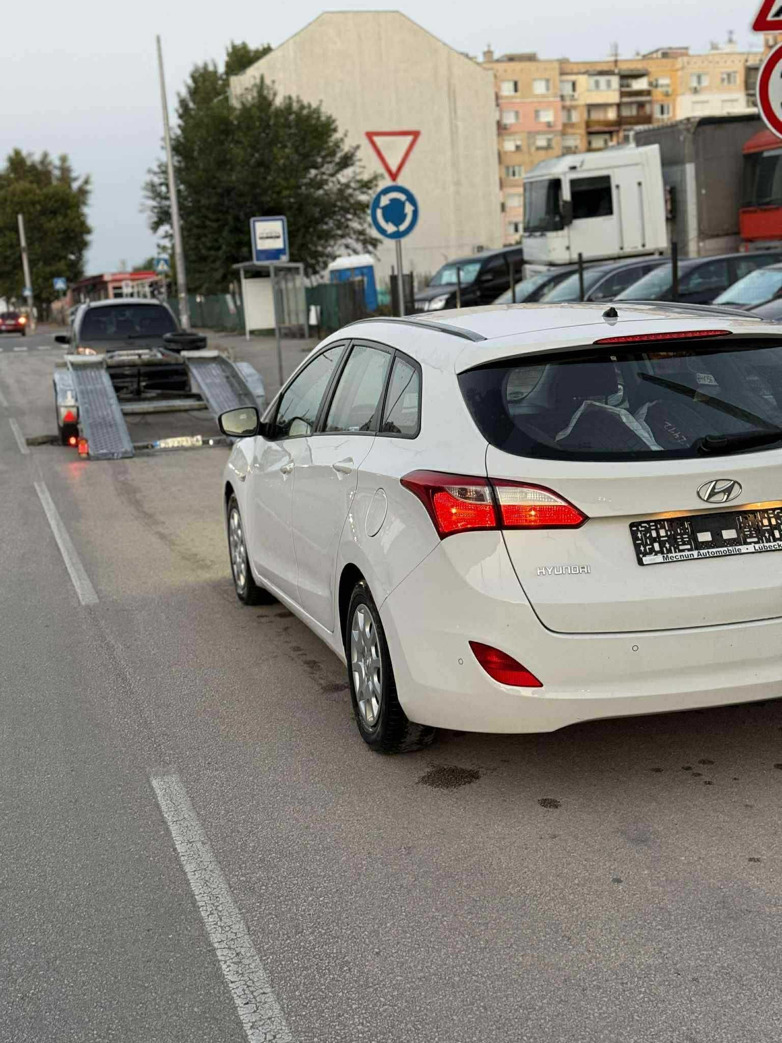 Hyundai i30 2013 1.4CRDi / подгреви / комплекр джанти