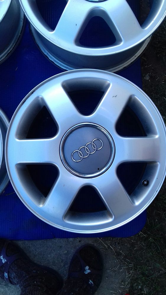 Vand 4 jante aluminiu Audi 6JxR15H2 ET 38; 5x112