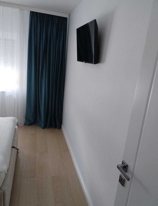 Închiriez camere la casă