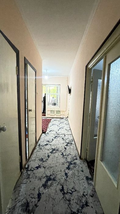 Sergeli 3-bekat yonida bollarga,bollarga kv bor 2xonali